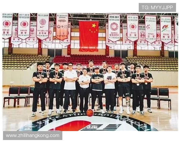 北京篮球队的成长之路:从青涩少年到冠军梦想的奋斗历程 北京篮球队的成长之路:从青涩少年到冠军梦想的奋斗历程